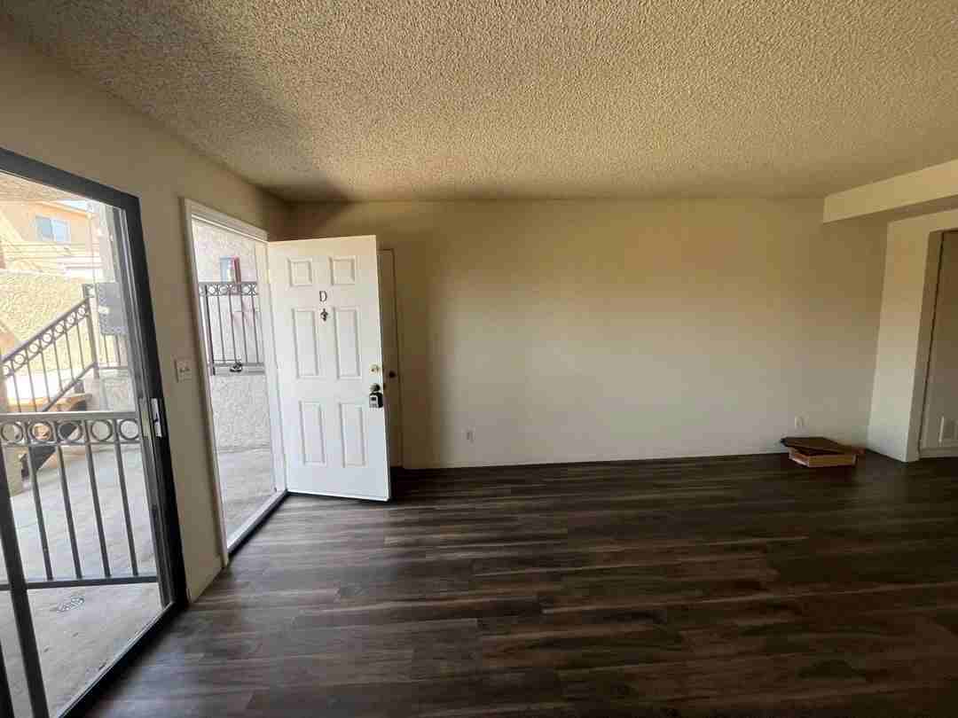449 E Providencia Ave - Photo 2 of 36