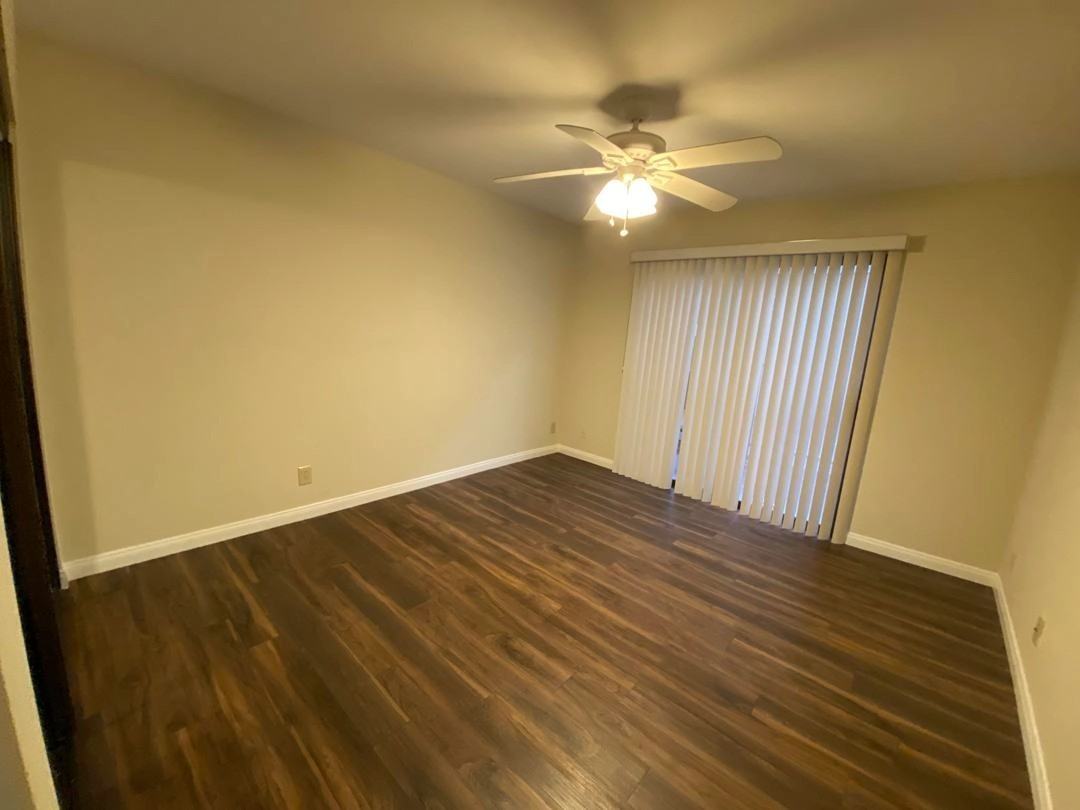 449 E Providencia Ave - Photo 3 of 36