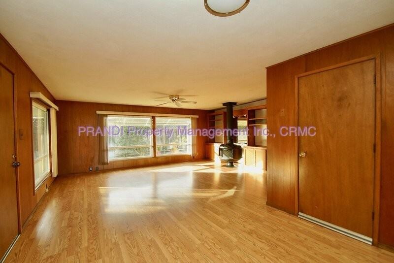 1407 Donna St - Photo 7 of 19