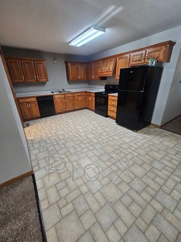 512 E Park St #A - Photo 6 of 17