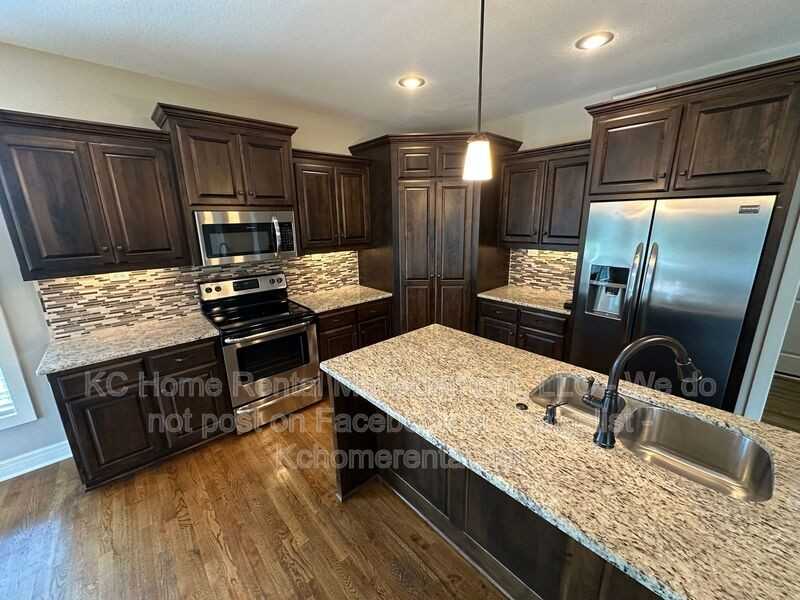 8608 W 165th Pl - Photo 4 of 47