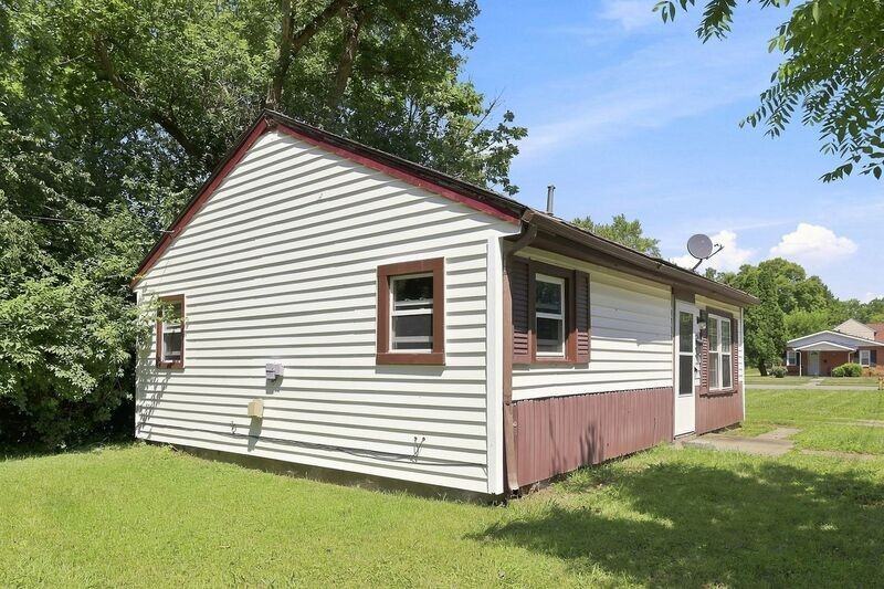 550 Hensel Ave - Photo 3 of 10