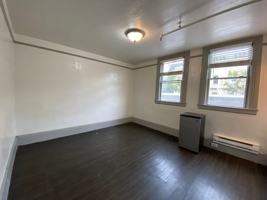 featured image of 1010 Bush St