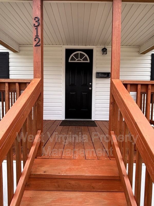 312 Highland St - Photo 3 of 13