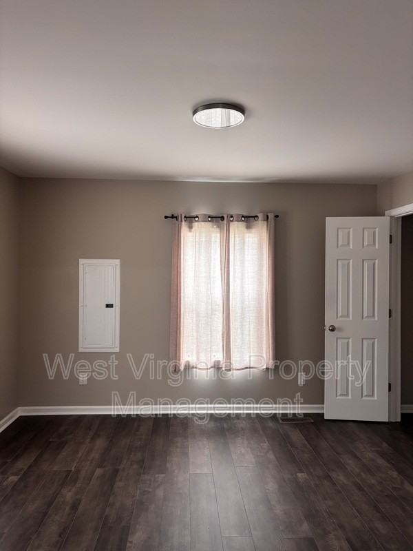 312 Highland St - Photo 5 of 13