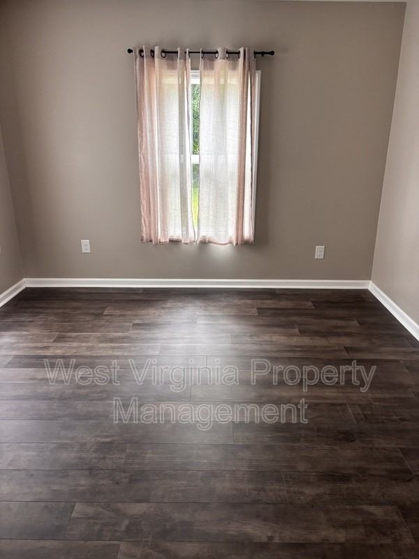 312 Highland St - Photo 6 of 13
