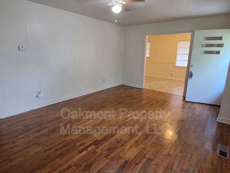 5313 Bayleaf Dr - Photo 2 of 15