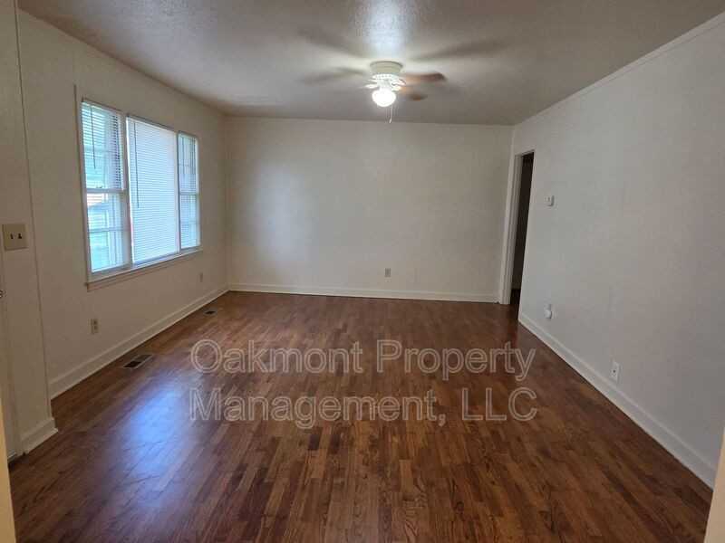 5313 Bayleaf Dr - Photo 4 of 15