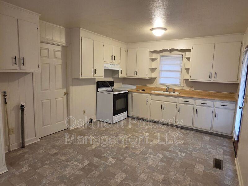 5313 Bayleaf Dr - Photo 7 of 15