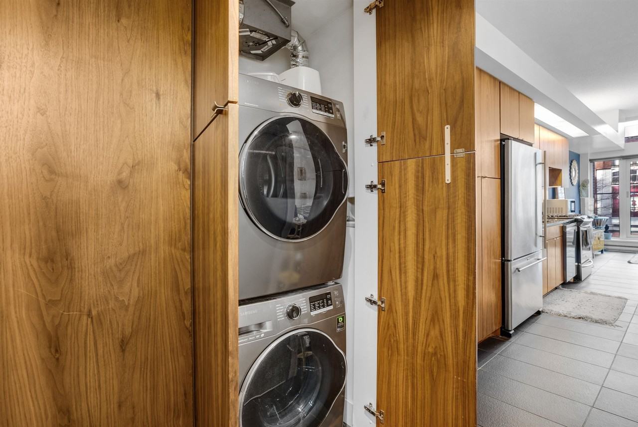 33 West Pender Street #3XX - Photo 5 of 21