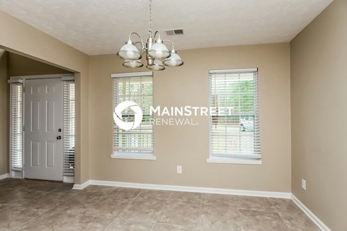 900 Vernon Dr - Photo 4 of 15