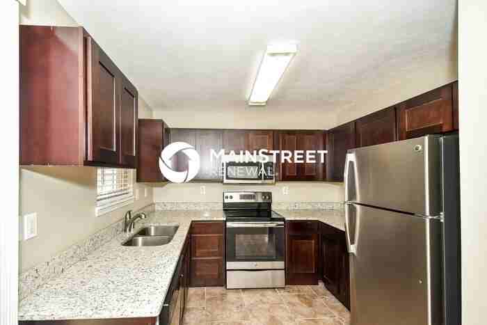 11105 Meadow Chase Ct - Photo 6 of 15