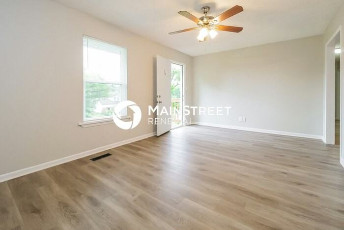713 Pawnee St - Photo 2 of 17