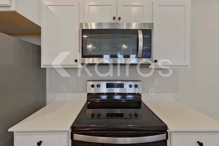 6918 Bluebell Ct - Photo 7 of 27