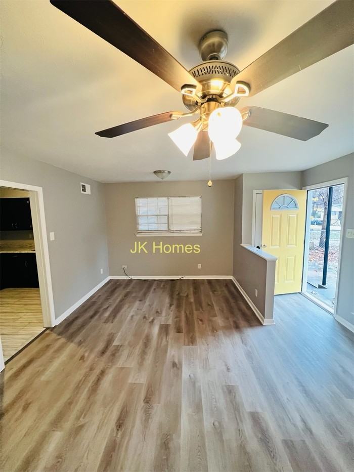 2179 Stephanie Ave - Photo 4 of 17