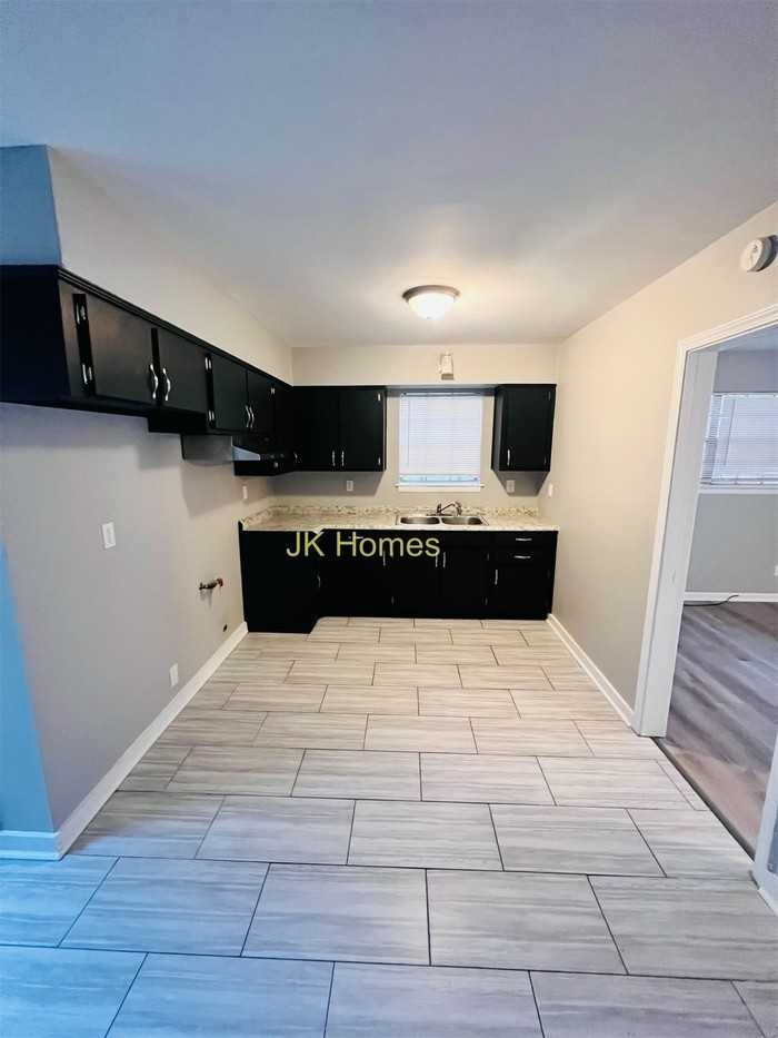 2179 Stephanie Ave - Photo 5 of 17