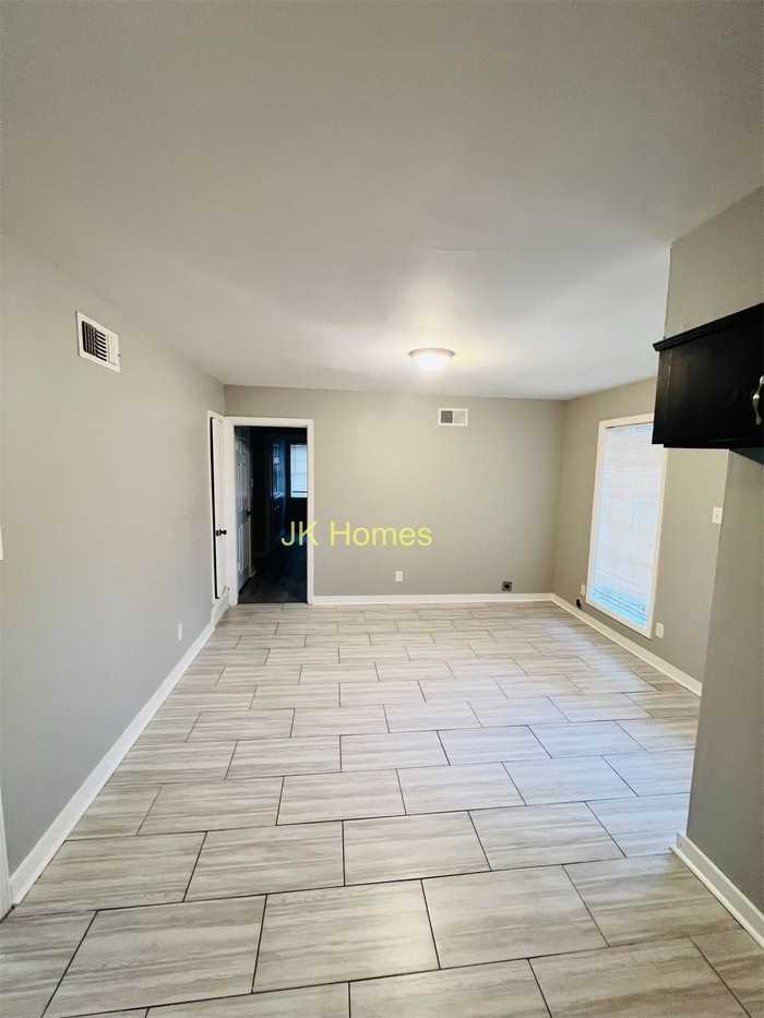 2179 Stephanie Ave - Photo 6 of 17