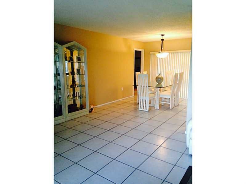 11370 NW 37th Pl - Photo 2 of 8