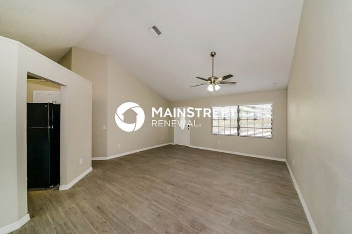 5665 Ansonia Ter - Photo 3 of 15