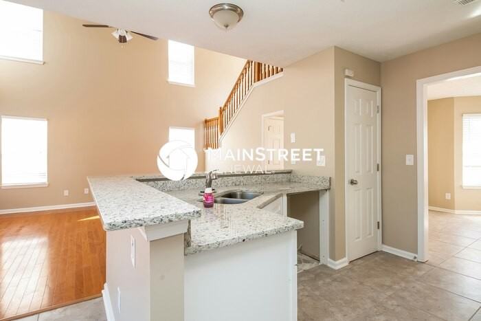 11696 Spring Lake Way - Photo 3 of 15