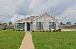 featured image of 81 Robin Hood Ct