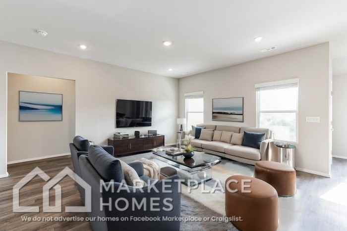 884 S Brambling Ln - Photo 5 of 33
