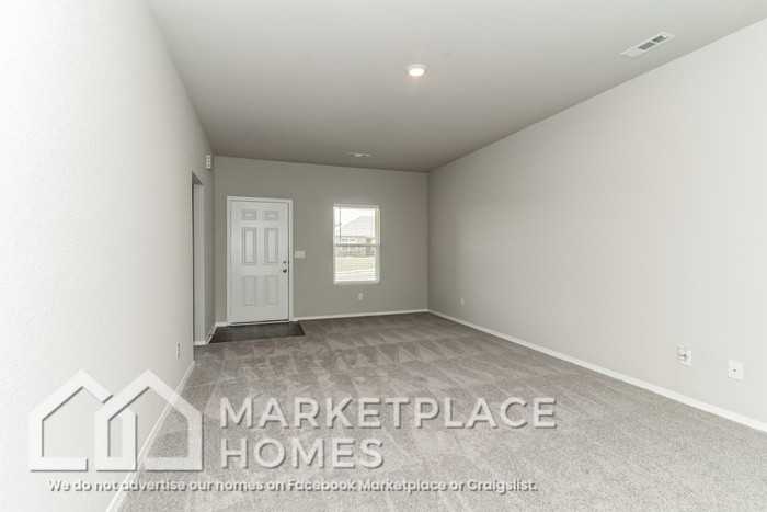27 Erwin Dr - Photo 6 of 31