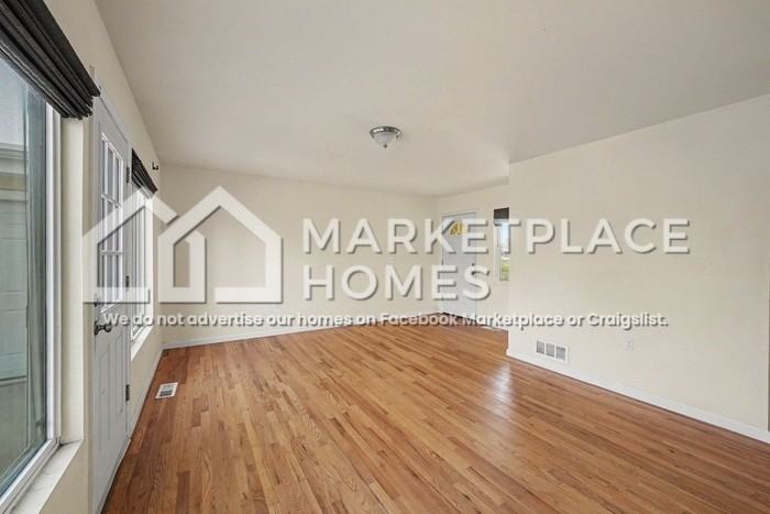 3610 Oneida St - Photo 6 of 26