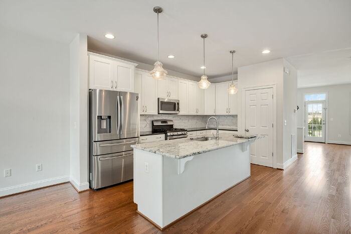 5413 Hickory Ann Dr - Photo 6 of 38
