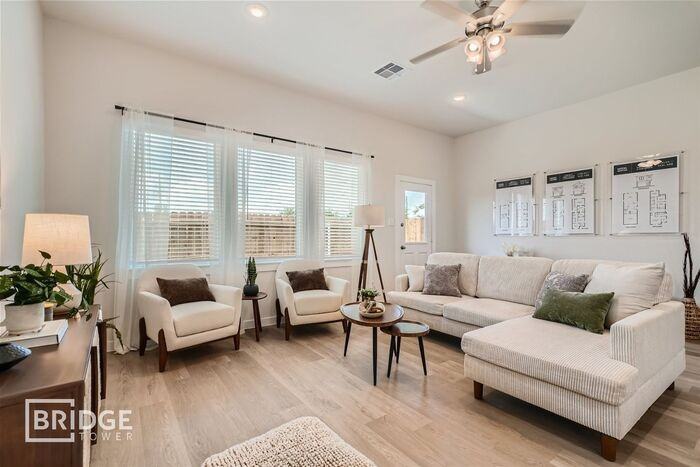 33183 Oak Heights Pl - Photo 4 of 14