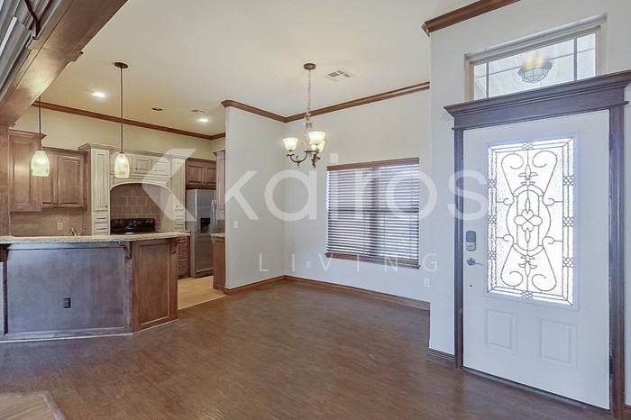 11728 Sw 18th St - Photo 5 of 21