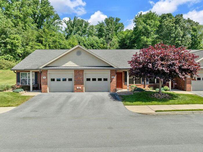 156 Yarnspinner Dr #156 - Photo 4 of 21