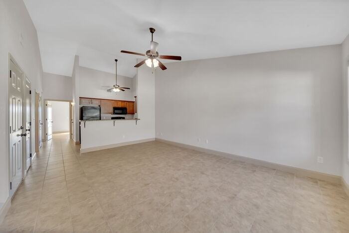 156 Yarnspinner Dr #156 - Photo 5 of 21