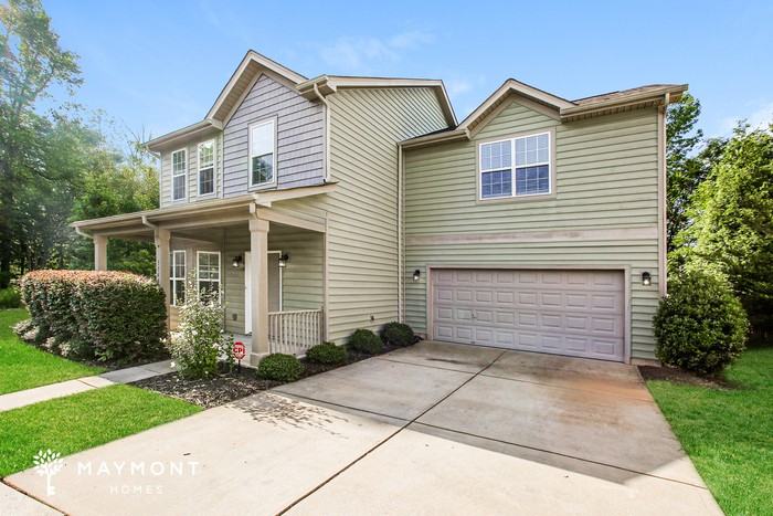 13748 Cedar Pond Cir - Photo 5 of 19