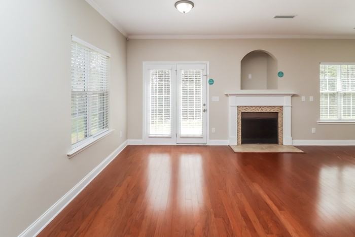13748 Cedar Pond Cir - Photo 6 of 19