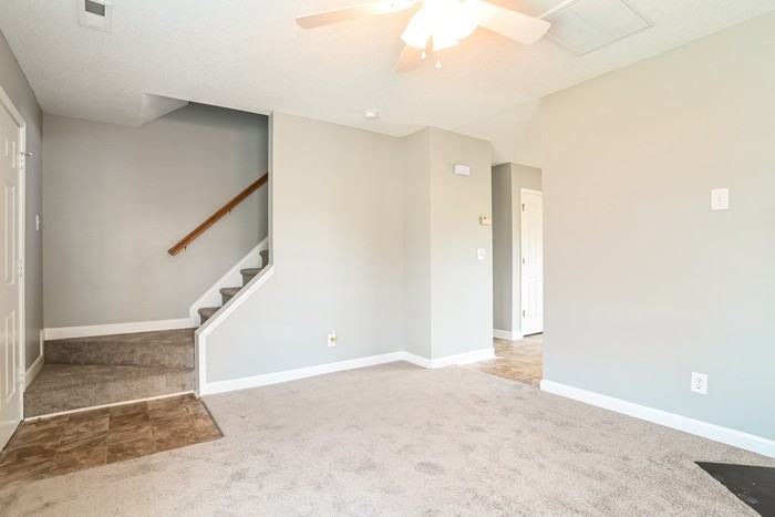11833 Aubreywood Dr - Photo 2 of 13