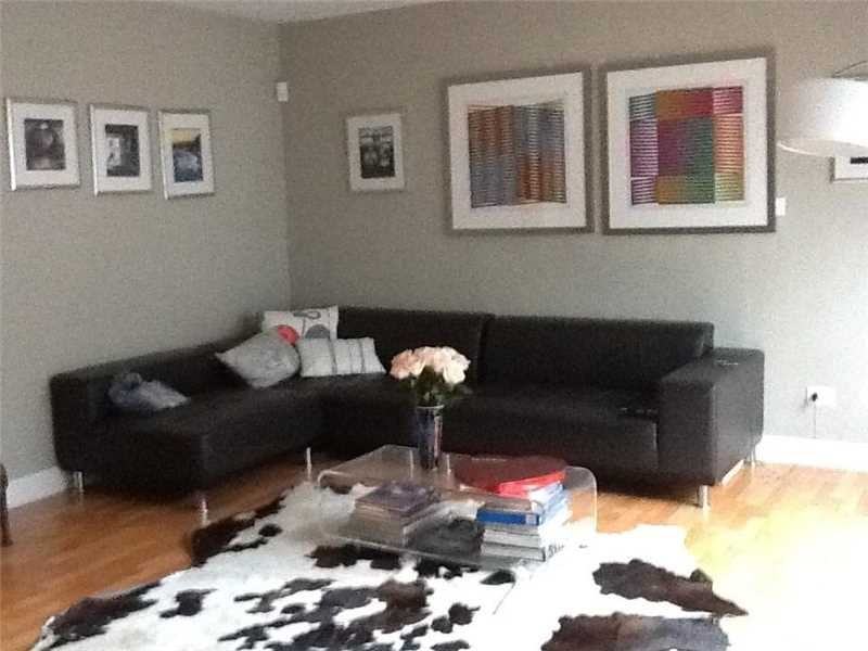 224 NE 89th St - Photo 3 of 8