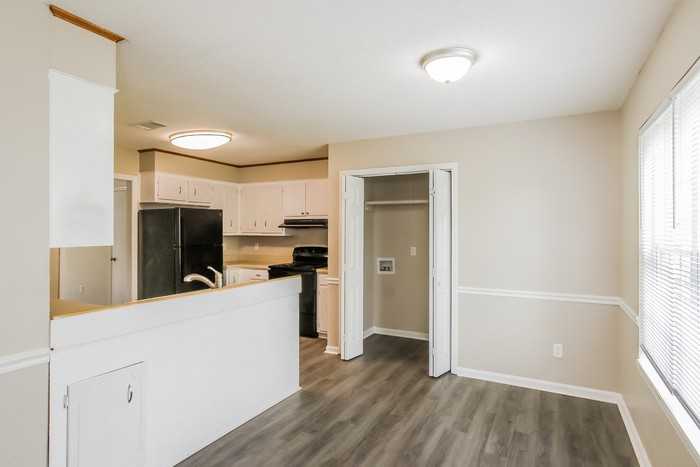 3513 Hilltop Dr - Photo 3 of 10