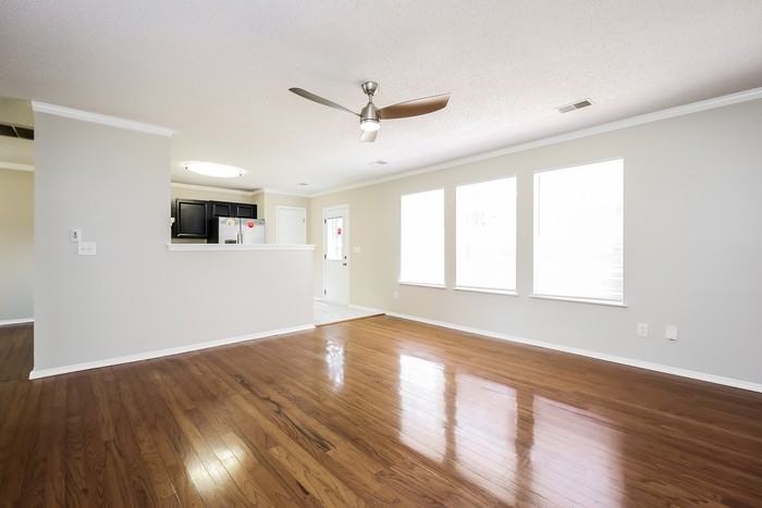 121 Hatters Ct - Photo 6 of 13