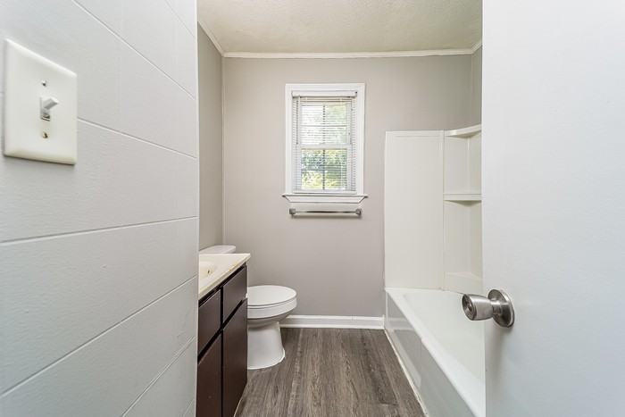 4426 Hardwood St - Photo 6 of 10