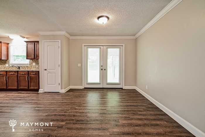 313 Chapelwhite Rd - Photo 5 of 12