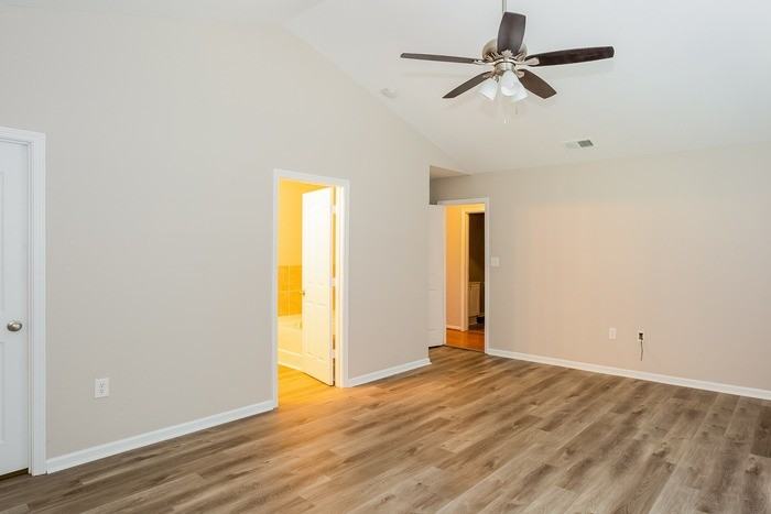 5027 Patricia Ann Ln - Photo 7 of 12