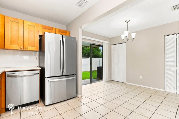 8221 Jacaranda Ave - Photo 7 of 14