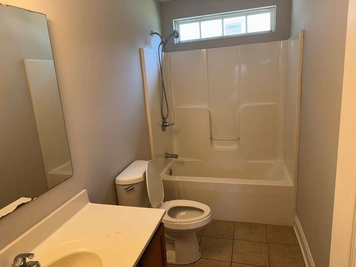 417 Pleasant Ave - Photo 5 of 8