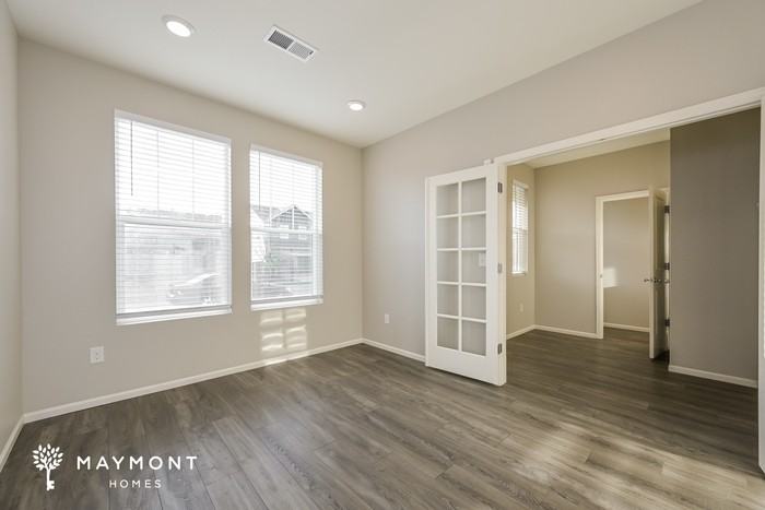6073 N Orleans St - Photo 7 of 13