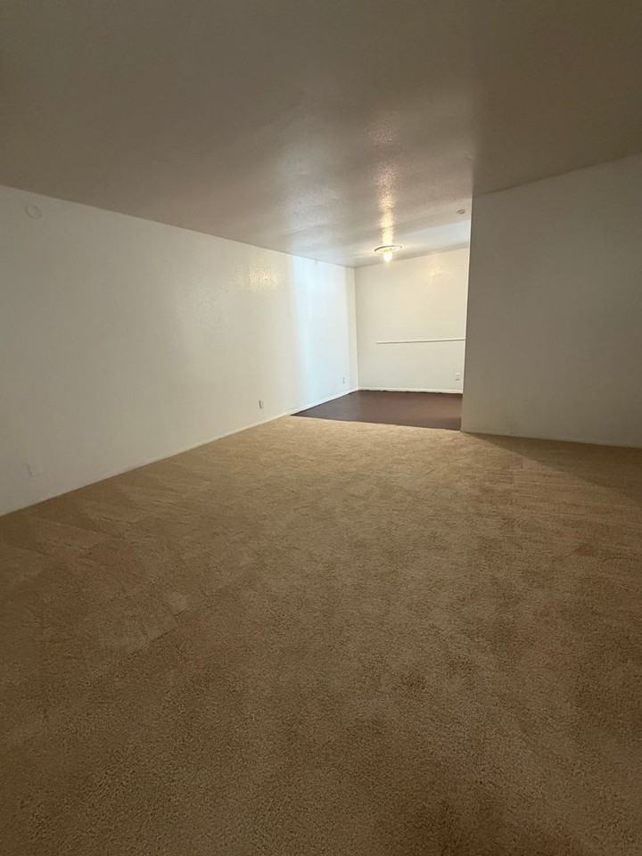 6200 W Tidwell Rd #602 - Photo 7 of 20