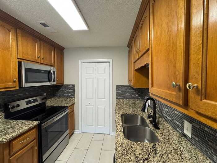 103 Balsam Poplar Way - Photo 7 of 23