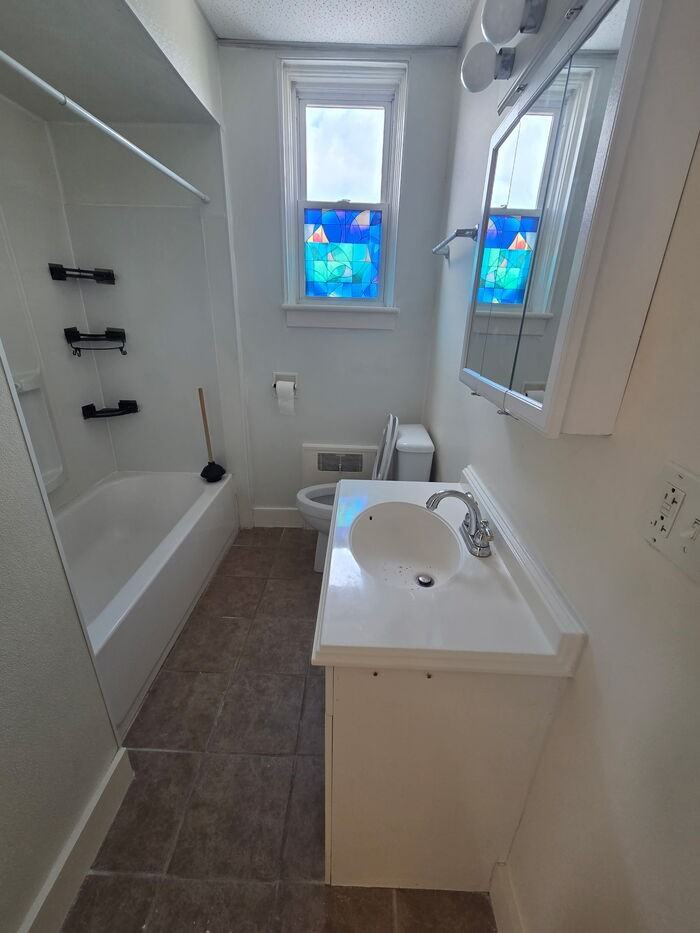 704 Poplar St #105 - Photo 7 of 7