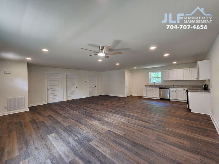 431 Eastover Ave - Photo 3 of 16