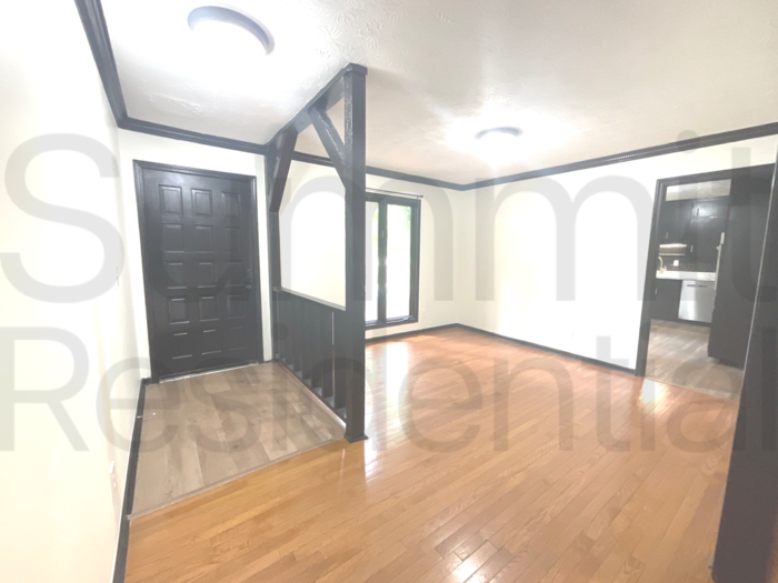 512 Raven Springs Trl - Photo 4 of 27